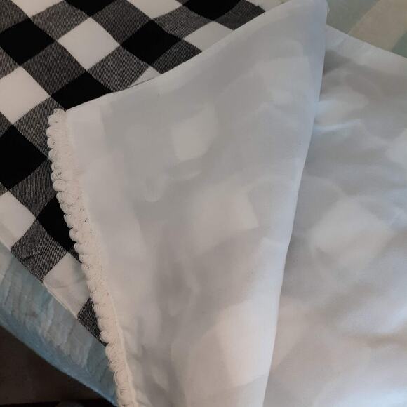 Table Runner Buffalo Check Black White Bunnies 72" Long - Picture 5 of 7